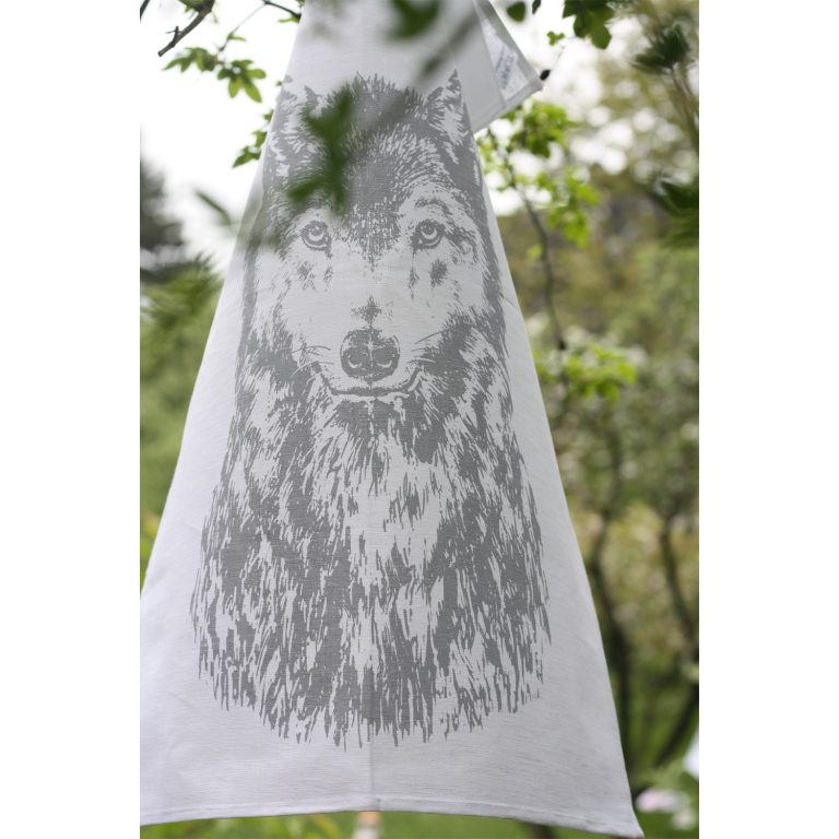 Frohstoff Geschirrtuch mit Wolf Motiv in grau an einem Baum aufgehängt