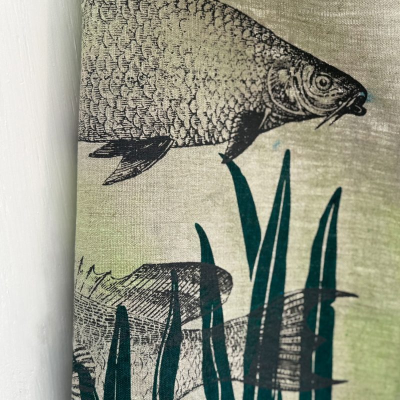 Leinengeschirrtuch aus der Atelier-Kollektion mit dem Motiv Fischtrio