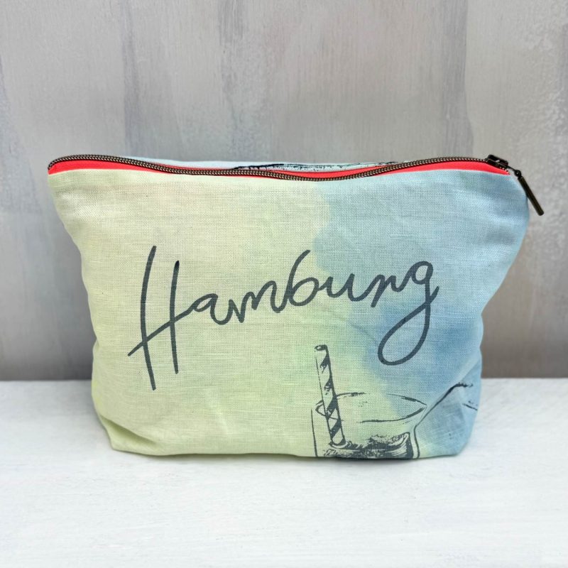 Maritimes Frohstoff Etui mit einem Hamburg Aufdruck bunt eingefärbt