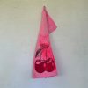Frohstoff Atelier Geschirrtuch aus Halbleinen mit dem Motiv Katze und Kirsche