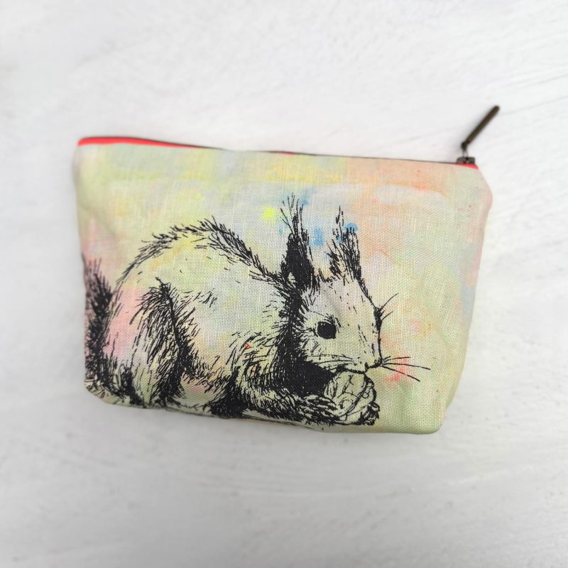 Frohstoff Atelier Etui mit dem Motiv Eichhörnchen