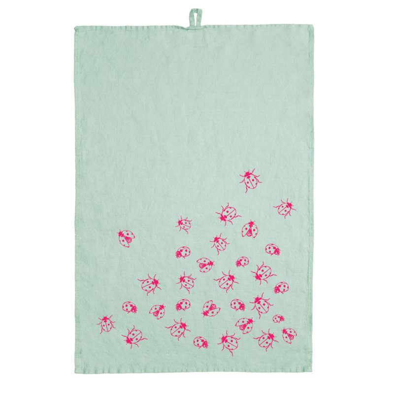 Frohstoff Leinengeschirrtuch in Minze mit dem Siebdruckmotiv Marienkäfer in pink.