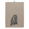Naturfarbenes Geschirrtuch aus ungebleichtem Leinen mit handbedrucktem Murmeltier-Motiv in Anthrazit, gefertigt in Hamburg