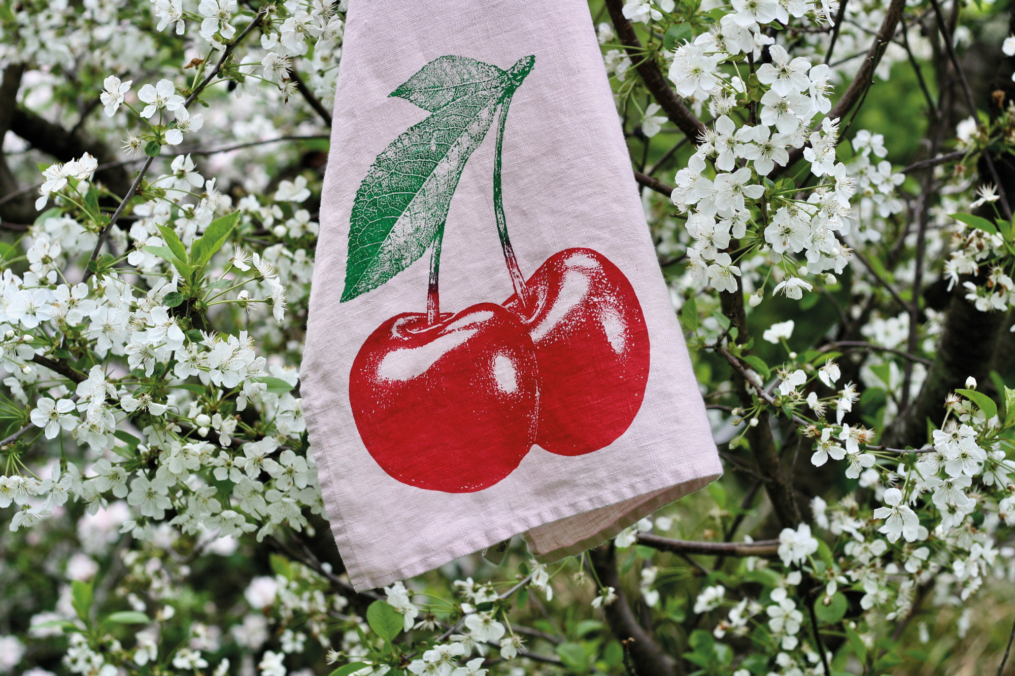 Frohstoff Rosa Geschirrtuch Leinen mit der Kirsche als Motiv im Blueten Baum